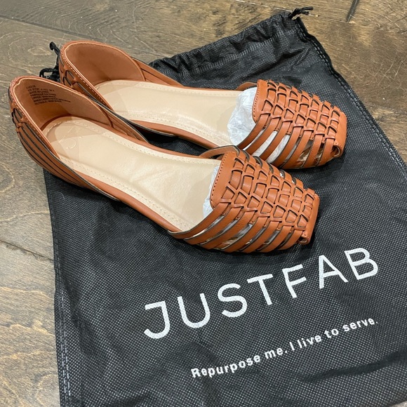 JustFab Slides - Picture 1 of 2